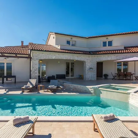 Melli Villa Vižinada